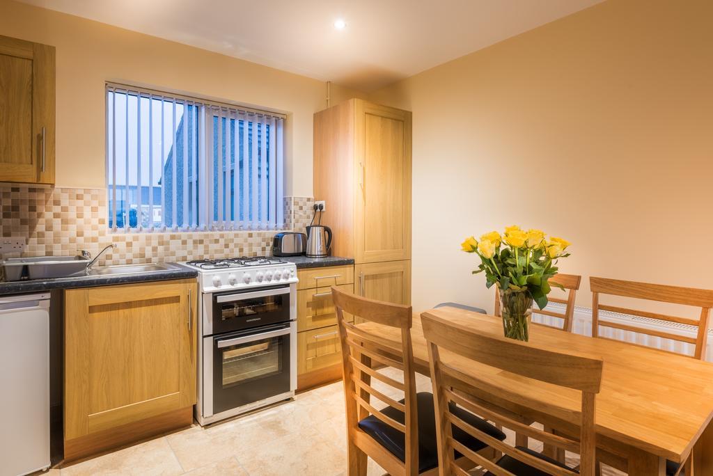 Elagh Cottages Derry Extérieur photo